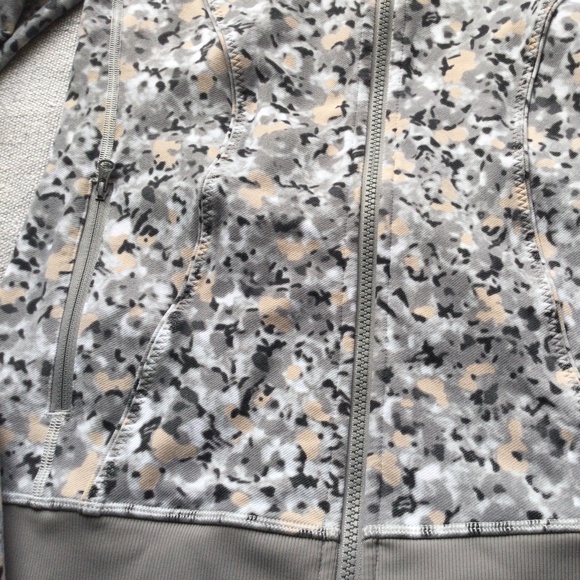 Lululemon gray/white/peach In stride jacket size 6 - Picture 3 of 7